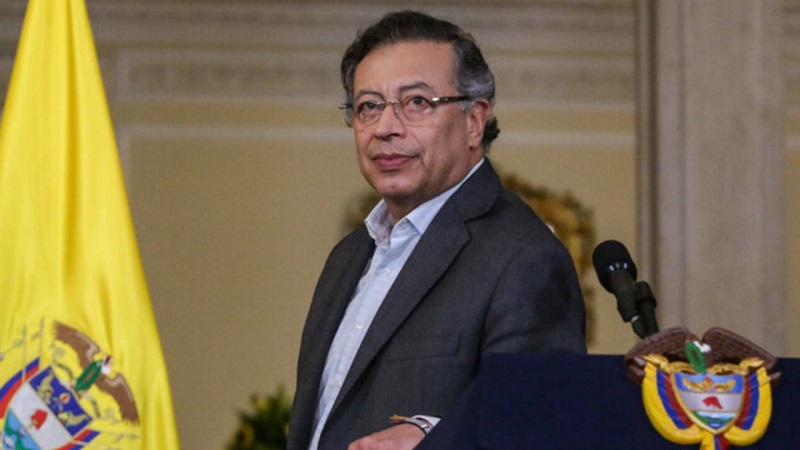 El presidente Gustavo Petro criticó y cuestionó la decisión de varios alcaldes del país que anunciaron no estar de acuerdo ni apoyar con el día cívico convocado para este martes 18 de marzo, en apoyo a la consulta popular anunciada por el jefe de Estado, marcha con la que el Gobierno busca respaldo ciudadano para sus reformas.