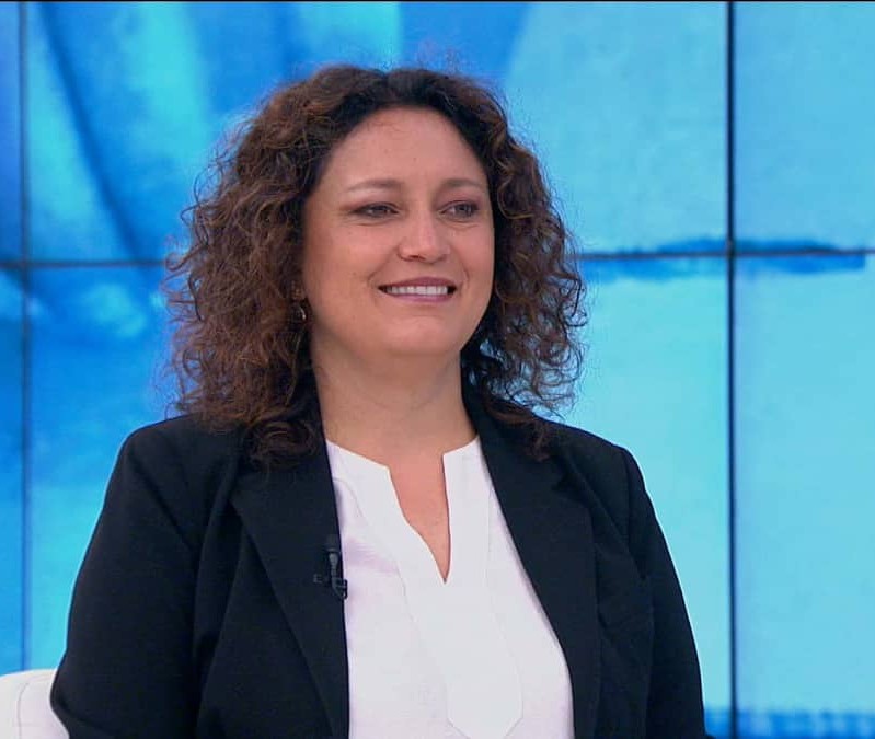 Angélica Lozano señala que el presidente De la Espriella ataca la Constitución de 1991