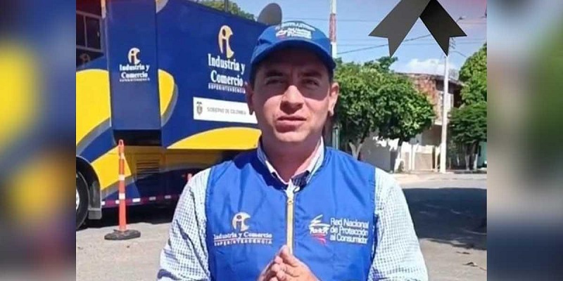 Asesinan a periodista de la Superintendencia de Industria y Comercio, Marcos Felipe Zamudio Camacho, por robarle su celular, cuando se encontraba en un viaje de trabajo en el municipio de Flandes, Tolima.
