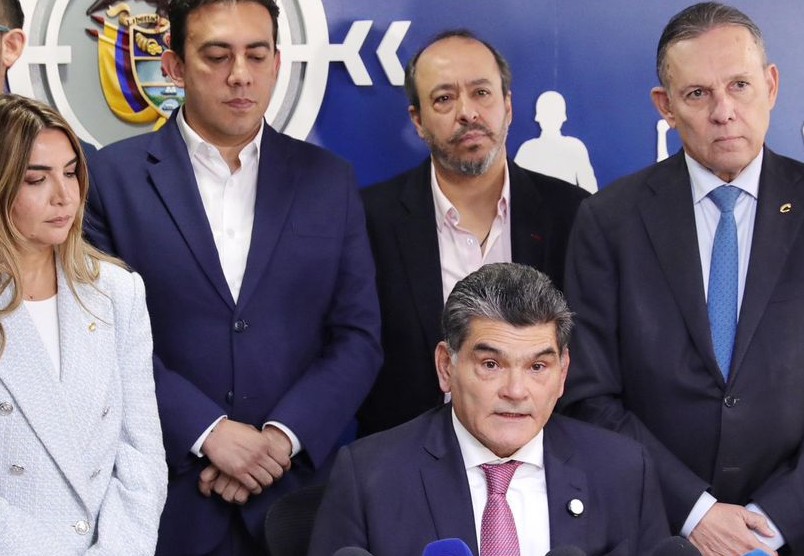 El presidente del Congreso, Senador Efraín Cepeda, anunció este martes que el próximo miércoles 11 de junio, a partir de las 8:30 a.m., se retomará el debate de la reforma laboral en la plenaria del Senado de la República.