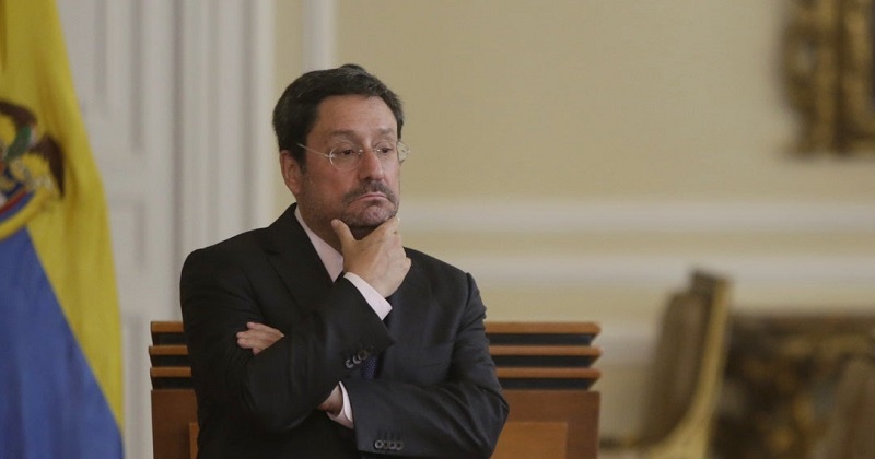 El embajador de Colombia en Estados Unidos, Francisco Santos, le expresó verbalmente al presidente de Colombia, Iván Duque Márquez,  su deseo de dejar la representación diplomática en esa nación norteamericana.