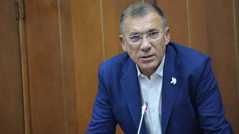 Así lo estimó el presidente del Congreso Roy Barreras quien exhortó al Gobierno entrante para que radique dicha iniciativa con mensaje de urgencia y se agilice su trámite. 