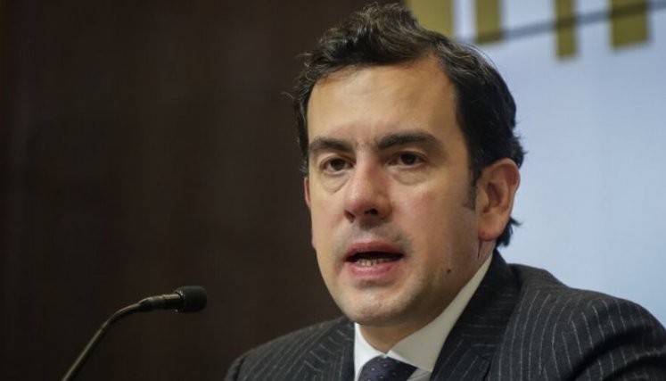 “No existe honor más grande que servir a Colombia”, Lara al dejar el Ministerio del Interior