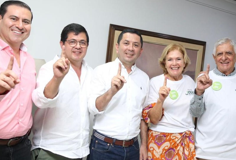 Un hombre criado en una vereda quiere ser alcalde de Ibagué. José Barreto Castillo -líder social y gremial con 45 años de edad- es el candidato por el movimiento Firme por Ibagué, avalado por 110 mil firmas y el apoyo del partido Nueva Fuerza Democrática del expresidente Andrés Pastrana.