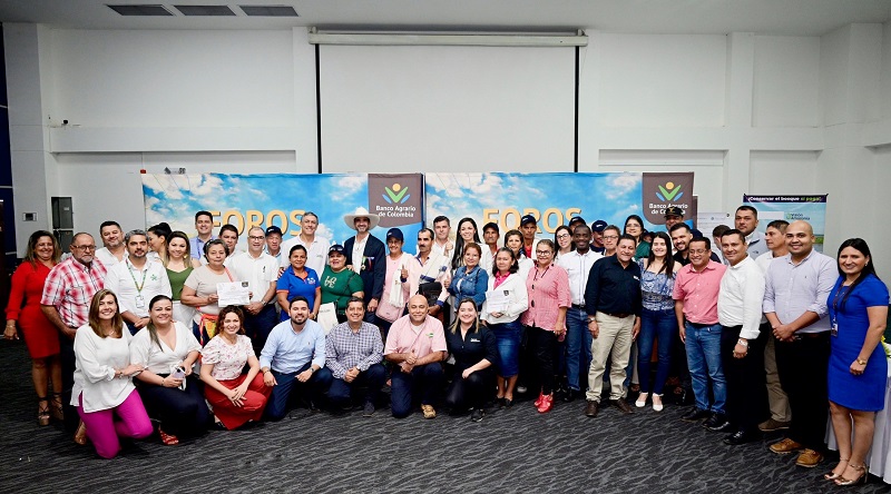 El Banco Agrario de los colombianos y la Gobernación de Caquetá firmaron convenio de tasa compensada con incentivos a capital, a través del cual el Departamento y el Banco disponen de recursos para promover y apoyar a los pequeños productores de la región, principalmente a las mujeres rurales.