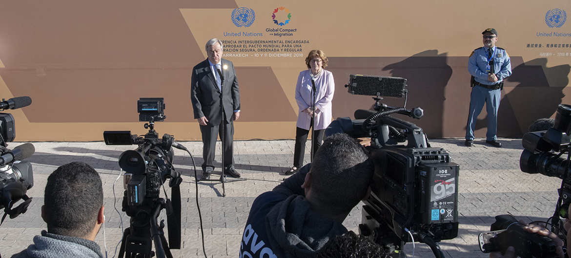 El Pacto Mundial para la Migración Segura, Ordenada y Regular fue adoptado este diciembre de 2018, por representantes de más de 150 gobiernos en la ciudad de Marrakech, Marruecos, durante un acto histórico que el Secretario General de la ONU calificó como una “hoja de ruta para prevenir el sufrimiento y el caos”.