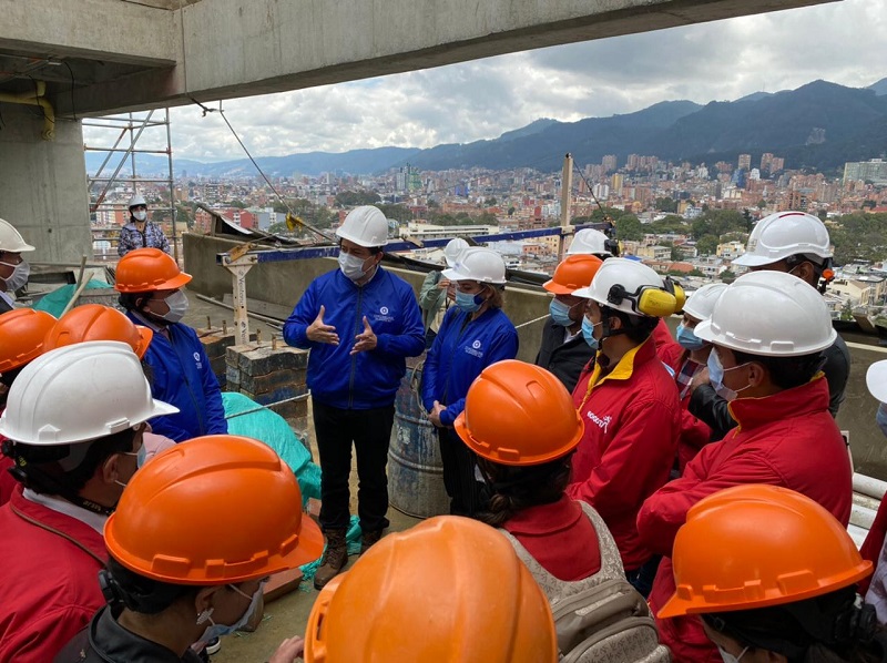 Desde el terreno, la Contraloría de Bogotá investiga tres hallazgos fiscales en el Hospital de Meissen por más de $8.600 millones y un hallazgo administrativo en la alcaldía local de Teusaquillo que asciende a $1.400 millones-.
