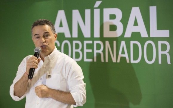 Anibal Gaviria es elegido nuevamente gobernador de Antioquia con el 35,42% de los votos cuando ya el porcentaje de mesas escrutadas supera el 80%.