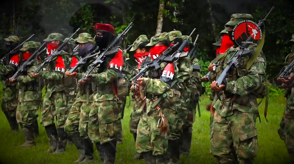La guerrilla del Eln admitió su responsabilidad en el ataque a una escuela policial en Colombia que dejó 21 muertos y que ocasionó la ruptura de los diálogos de paz en La Habana.