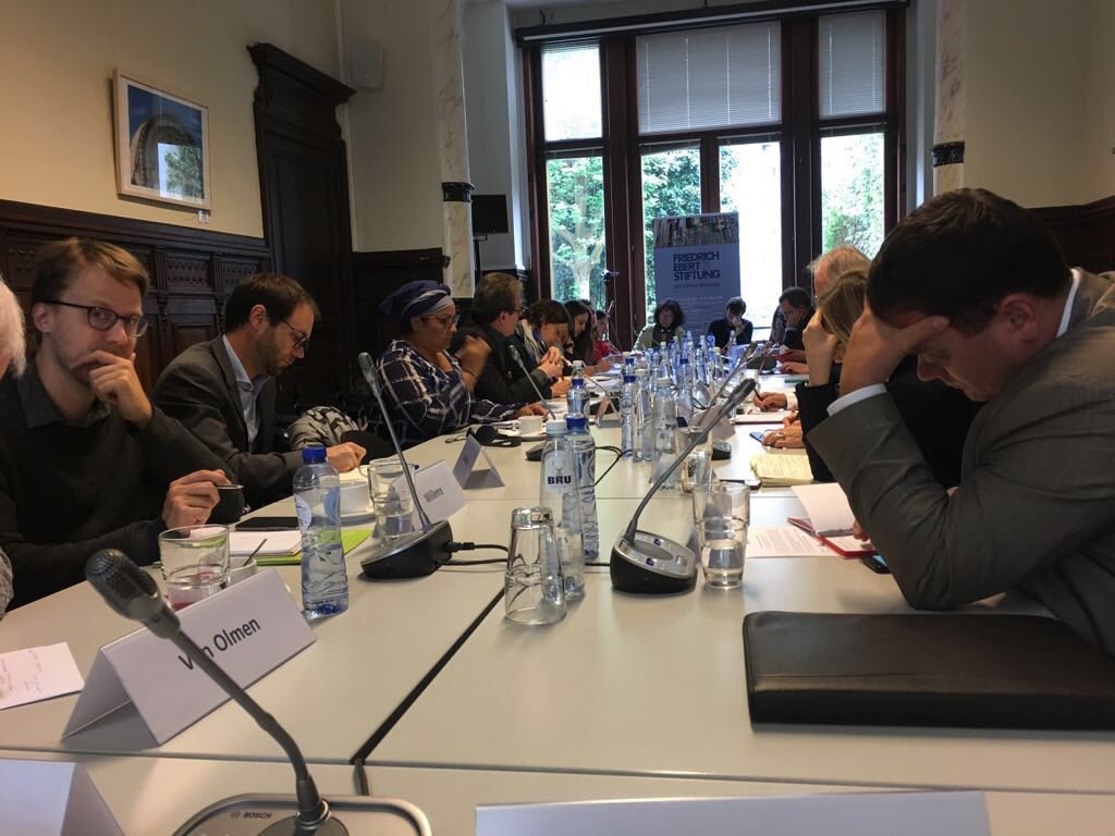 "El Acuerdo de Paz de Colombia no ha fracasado como se quiere hacer creer. Pero tampoco es cierto que el país no requiera de más esfuerzos para implementarlo”, dijo en Bruselas Claudia Mejía, Directora de la Corporación Colombiana Sisma Mujer.