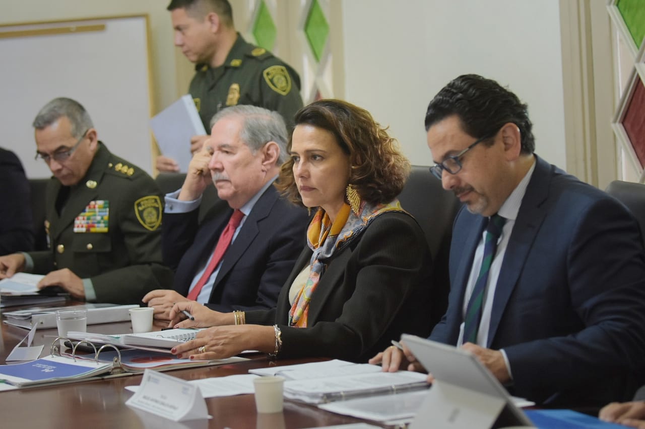 La presencia de la Ministra del Interior, Nancy Patricia Gutiérrez,  en todas las zonas donde han asesinado líderes sociales y que ha causado luto en Colombia, será una de las inmediatas tareas del Gobierno Nacional,  entre otras, para erradicar las acciones criminales que afectan el buen desarrollo del posconflicto en el territorio nacional.