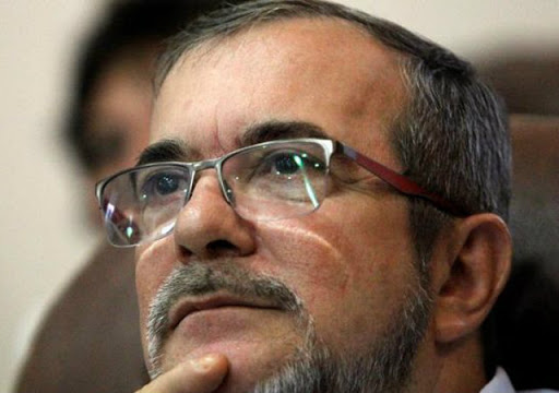 El presidente del partido de las Farc, Rodrigo Londoño, instó al jefe de Estado colombiano, Iván Duque para que “cumpla los Acuerdos de La Habana y se rodee de garantías a los reincorporados, a los líderes sociales y dirigentes de la oposición, así como a todos los que ejercen la política”.