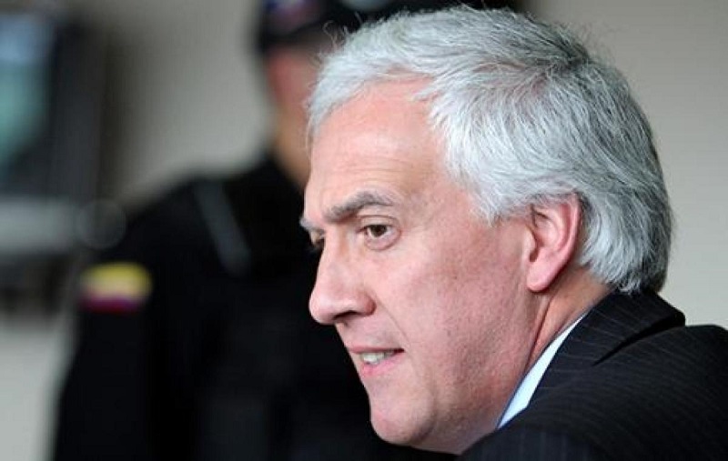 El Tribunal Administrativo de Cundinamarca falló que la Contraloría de Bogotá dejó vencer los términos para imponer la multa por $173.908'994.056,11 al ex alcalde de la capital de la república  Samuel Moreno.