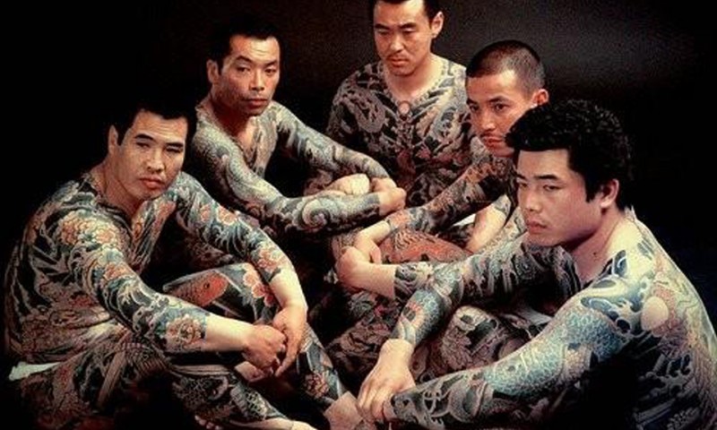 La Pandemia del Coronavirus ha afectado profundamente a gobiernos, varias industrias, familias,  incluso a organizaciones criminales como la Yakuza Japonesa, una de las bandas criminales más temidas de Asia, que ha sufrido una reducción considerable de sus negocios durante los últimos meses, según admitió recientemente uno de sus jefes.
