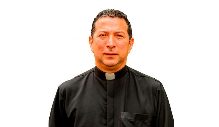 Mons. Orlando Olave Villanoba