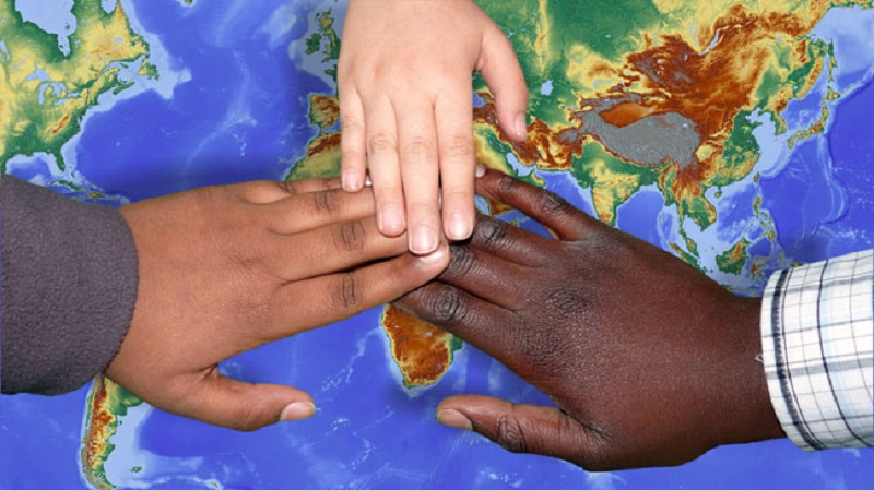 Muchas son las tareas pendientes pero no imposibles si los estados y gobiernos y sus instituciones tienen en cuenta como prioridad fundamental superar la brecha de la discriminación, rezago del mundo esclavista y colonial.