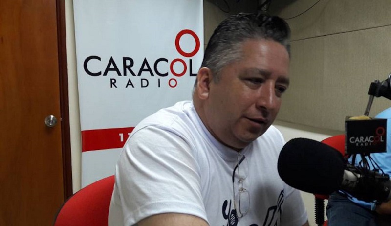 Un reportero nato en todas las circunstancias donde se le presentara la noticia, sobre todo en hechos violentos, pero el periodismo colombiano y mundial le deben su labor profesional en Caracol Radio, por lograr en el programa nocturno Las Voces del Secuestro, el acercamiento de los secuestrados por el conflicto, con mensajes de aliento de los familiares de quienes sufrieron ese delito atroz que tanto rodeó el azote de la guerra en Colombia.