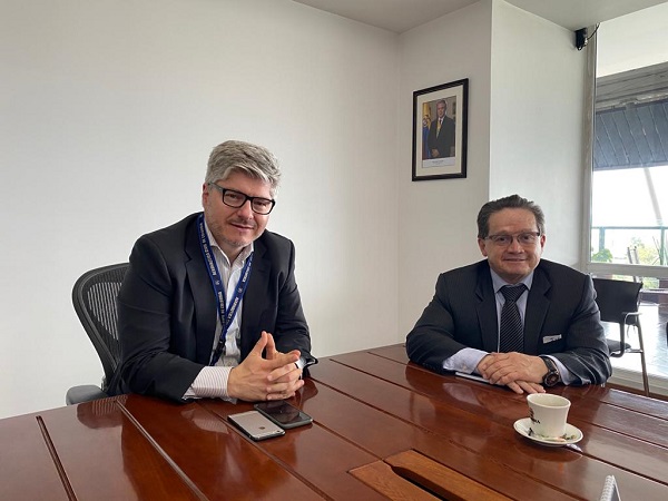 El director de la Aeronáutica Civil, Juan Carlos Salazar anunció que la nueva pista del terminal aéreo de Pasto, estará en servicio en junio del 2022. 