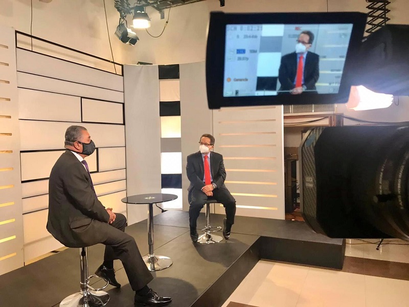 El Presidente de la Comisión V del Senado, Guillermo García Realpe, responde inquietudes sobre la crisis del sector rural en Colombia.  